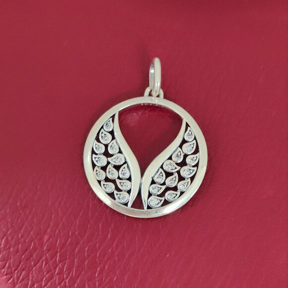 PANDORA : Pandora ME Wings Oversized Medallion Charm